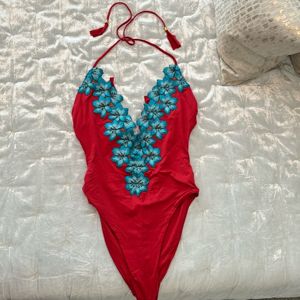 One piece bikini